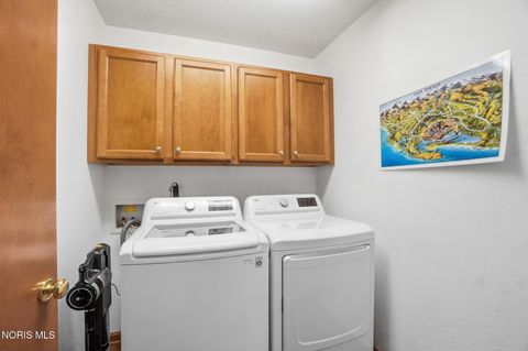 Tiny photo for 548 Ketner Drive, Bowling Green, OH 43402 (MLS # 10005341)