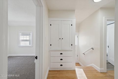 Tiny photo for 1575 Gould Road, Toledo, OH 43612 (MLS # 10004011)