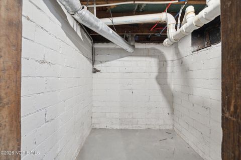 Tiny photo for 1575 Gould Road, Toledo, OH 43612 (MLS # 10004011)