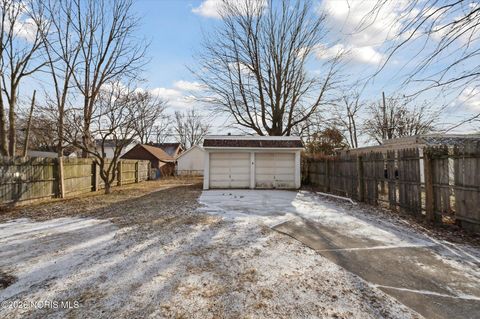Tiny photo for 1575 Gould Road, Toledo, OH 43612 (MLS # 10004011)