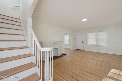 Tiny photo for 1575 Gould Road, Toledo, OH 43612 (MLS # 10004011)