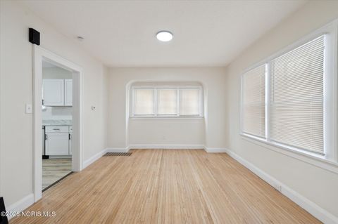 Tiny photo for 1575 Gould Road, Toledo, OH 43612 (MLS # 10004011)