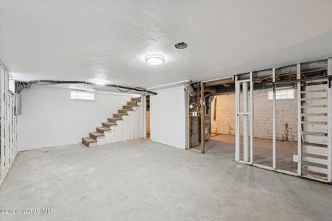 Tiny photo for 1575 Gould Road, Toledo, OH 43612 (MLS # 10004011)