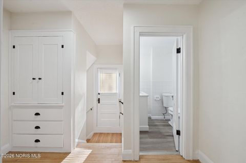 Tiny photo for 1575 Gould Road, Toledo, OH 43612 (MLS # 10004011)