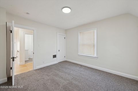 Tiny photo for 1575 Gould Road, Toledo, OH 43612 (MLS # 10004011)