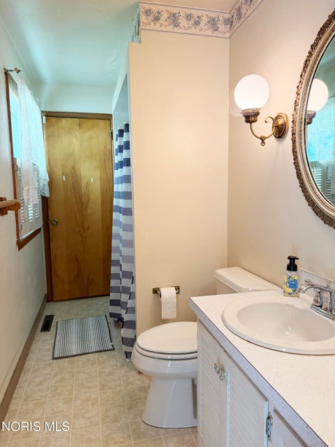 Tiny photo for 519 Glenview Drive, Fostoria, OH 44830 (MLS # 10014382)