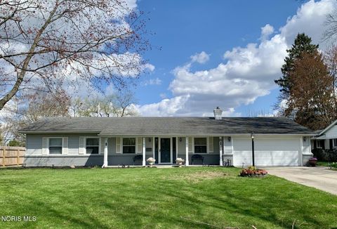 Photo of 2450 Amara Drive, Toledo, OH 43615 (MLS # 10006260)