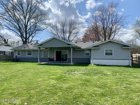 Tiny photo for 2450 Amara Drive, Toledo, OH 43615 (MLS # 10006260)