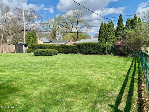 Tiny photo for 2450 Amara Drive, Toledo, OH 43615 (MLS # 10006260)