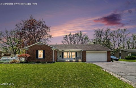 Photo of 3825 Heatherbrook Drive, Toledo, OH 43614 (MLS # 10006258)