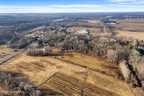 Tiny photo for 11320 S River Road, Grand Rapids, OH 43522 (MLS # 10003042)