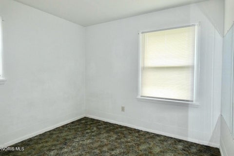 Tiny photo for 1425 White Avenue, Fremont, OH 43420 (MLS # 10008564)