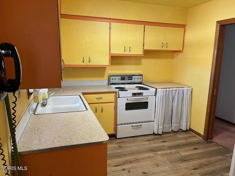 Tiny photo for 410 Prentiss Avenue, Findlay, OH 45840 (MLS # 10007662)