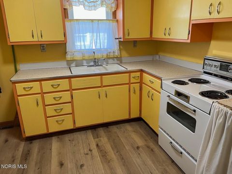 Tiny photo for 410 Prentiss Avenue, Findlay, OH 45840 (MLS # 10007662)