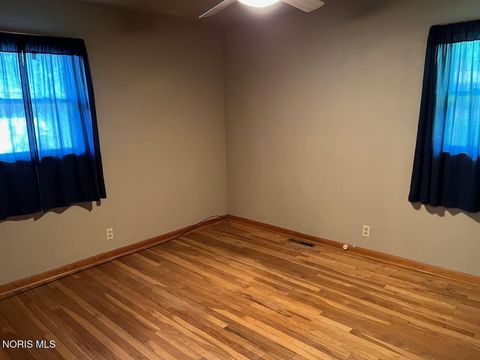 Tiny photo for 410 Prentiss Avenue, Findlay, OH 45840 (MLS # 10007662)