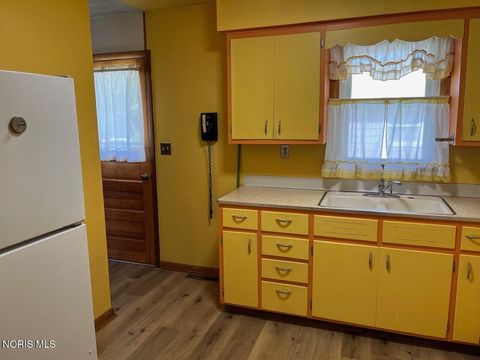 Tiny photo for 410 Prentiss Avenue, Findlay, OH 45840 (MLS # 10007662)