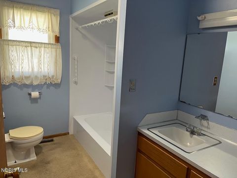 Tiny photo for 410 Prentiss Avenue, Findlay, OH 45840 (MLS # 10007662)