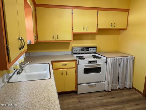 Tiny photo for 410 Prentiss Avenue, Findlay, OH 45840 (MLS # 10007662)