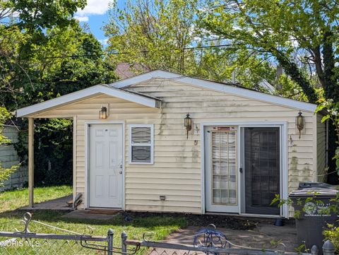 Tiny photo for 1833 Wychwood Street, Toledo, OH 43613 (MLS # 10007872)