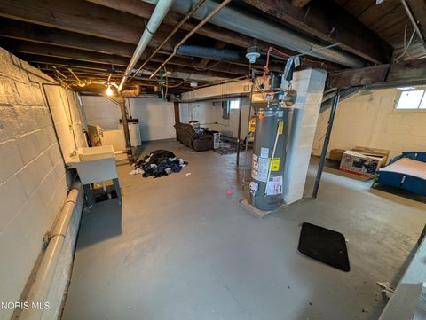 Tiny photo for 1833 Wychwood Street, Toledo, OH 43613 (MLS # 10007872)