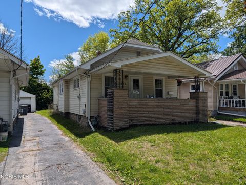 Tiny photo for 1833 Wychwood Street, Toledo, OH 43613 (MLS # 10007872)