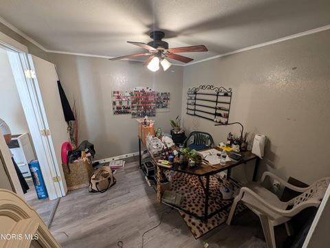 Tiny photo for 1833 Wychwood Street, Toledo, OH 43613 (MLS # 10007872)