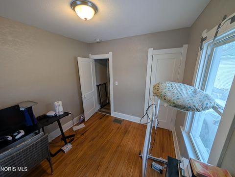 Tiny photo for 1833 Wychwood Street, Toledo, OH 43613 (MLS # 10007872)