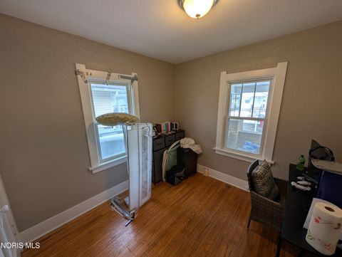 Tiny photo for 1833 Wychwood Street, Toledo, OH 43613 (MLS # 10007872)