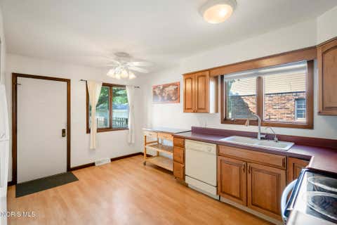 Tiny photo for 1255 Applegate Street #1255, Waterville, OH 43566 (MLS # 10010347)