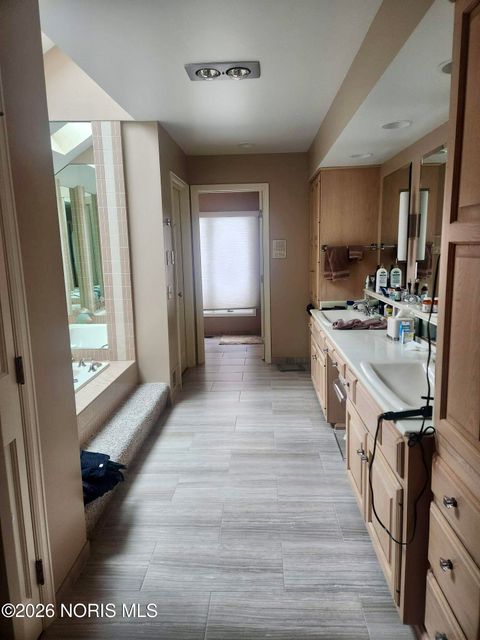 Tiny photo for 4541 Farmington Road, Toledo, OH 43623 (MLS # 10004055)