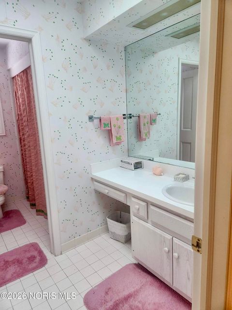 Tiny photo for 4541 Farmington Road, Toledo, OH 43623 (MLS # 10004055)