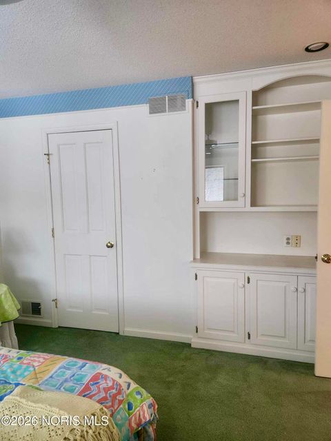 Tiny photo for 4541 Farmington Road, Toledo, OH 43623 (MLS # 10004055)