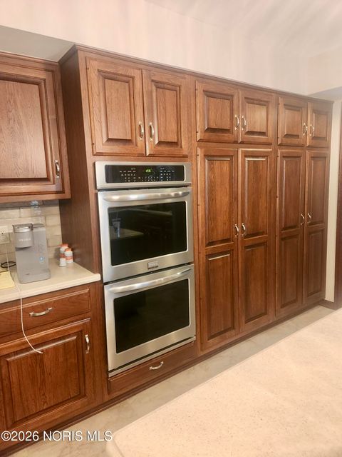 Tiny photo for 4541 Farmington Road, Toledo, OH 43623 (MLS # 10004055)