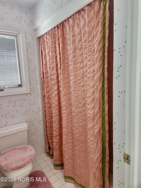 Tiny photo for 4541 Farmington Road, Toledo, OH 43623 (MLS # 10004055)