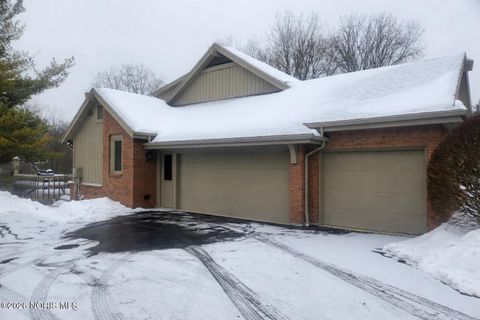 Tiny photo for 4541 Farmington Road, Toledo, OH 43623 (MLS # 10004055)