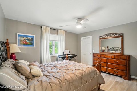 Tiny photo for 2000 Rush Creek Court, Findlay, OH 45840 (MLS # 10002772)