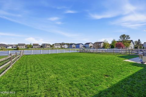 Tiny photo for 802 Kildare Lane, Bowling Green, OH 43402 (MLS # 10006842)