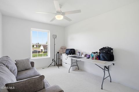 Tiny photo for 802 Kildare Lane, Bowling Green, OH 43402 (MLS # 10006842)