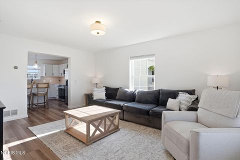 Tiny photo for 802 Kildare Lane, Bowling Green, OH 43402 (MLS # 10006842)