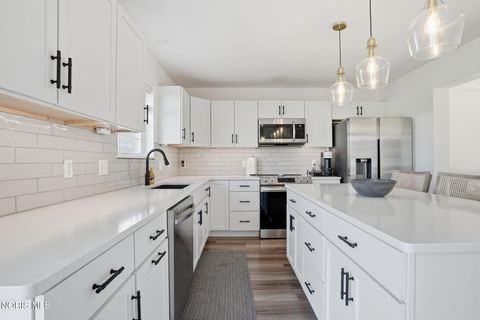 Tiny photo for 802 Kildare Lane, Bowling Green, OH 43402 (MLS # 10006842)