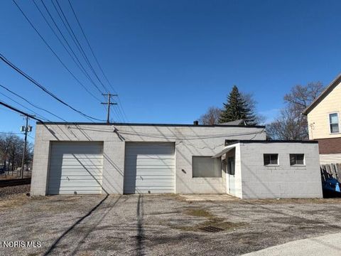 Tiny photo for 376 E Perry Street, Tiffin, OH 44883 (MLS # 10005744)