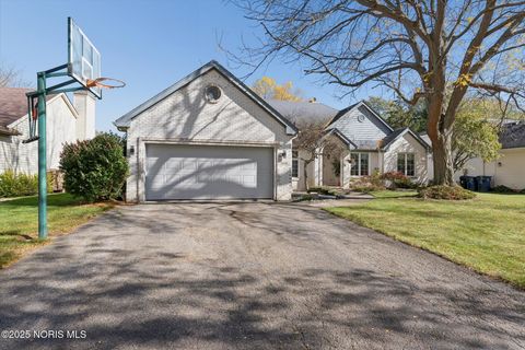Tiny photo for 5666 Fox Hollow Court, Sylvania, OH 43560 (MLS # 10000448)