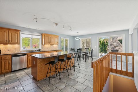 Tiny photo for 5666 Fox Hollow Court, Sylvania, OH 43560 (MLS # 10000448)