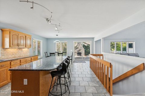 Tiny photo for 5666 Fox Hollow Court, Sylvania, OH 43560 (MLS # 10000448)