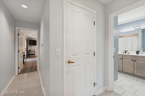 Tiny photo for 5666 Fox Hollow Court, Sylvania, OH 43560 (MLS # 10000448)