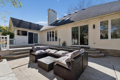 Tiny photo for 5666 Fox Hollow Court, Sylvania, OH 43560 (MLS # 10000448)
