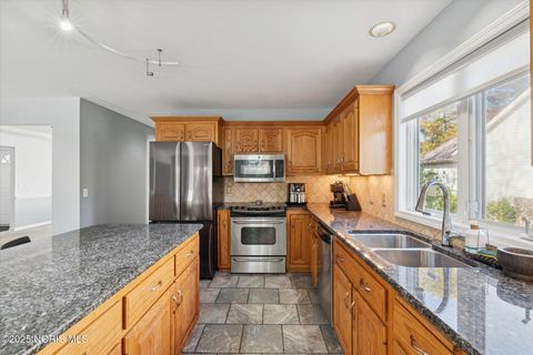 Tiny photo for 5666 Fox Hollow Court, Sylvania, OH 43560 (MLS # 10000448)