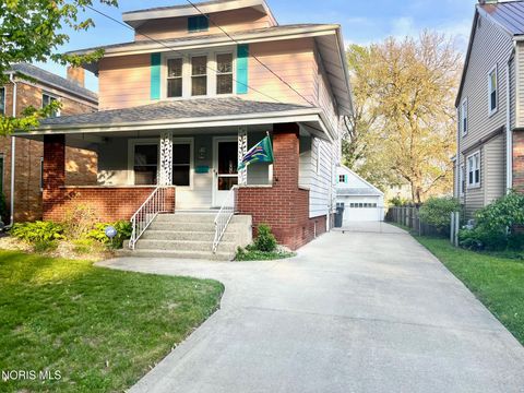 Photo of 1889 Princeton Drive, Toledo, OH 43614 (MLS # 10007559)