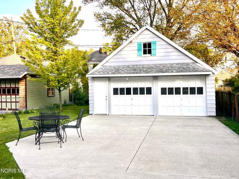 Tiny photo for 1889 Princeton Drive, Toledo, OH 43614 (MLS # 10007559)