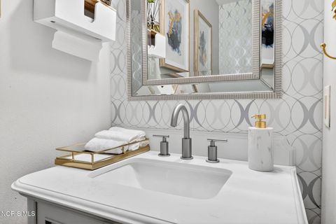 Tiny photo for 12164 Jefferson Street, Perrysburg, OH 43551 (MLS # 10006193)